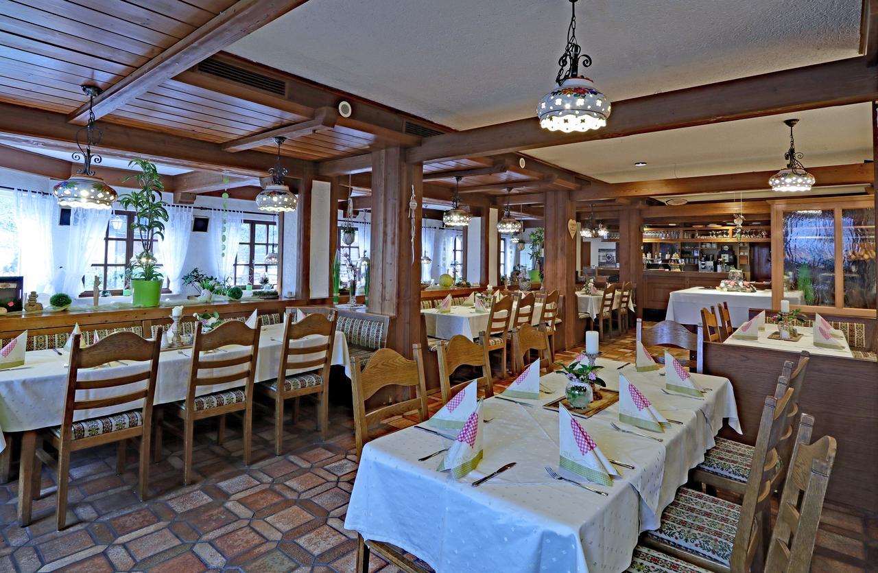 Landgasthof Zur Linde Heimbuchenthal Buitenkant foto