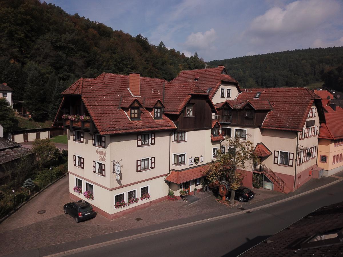 Landgasthof Zur Linde Hotel Heimbuchenthal Buitenkant foto